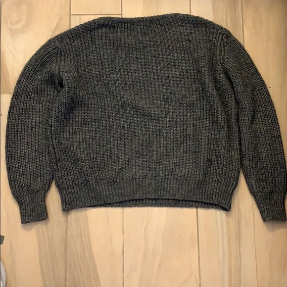 Brandy Melville Grey sweater - Picture 2 of 3